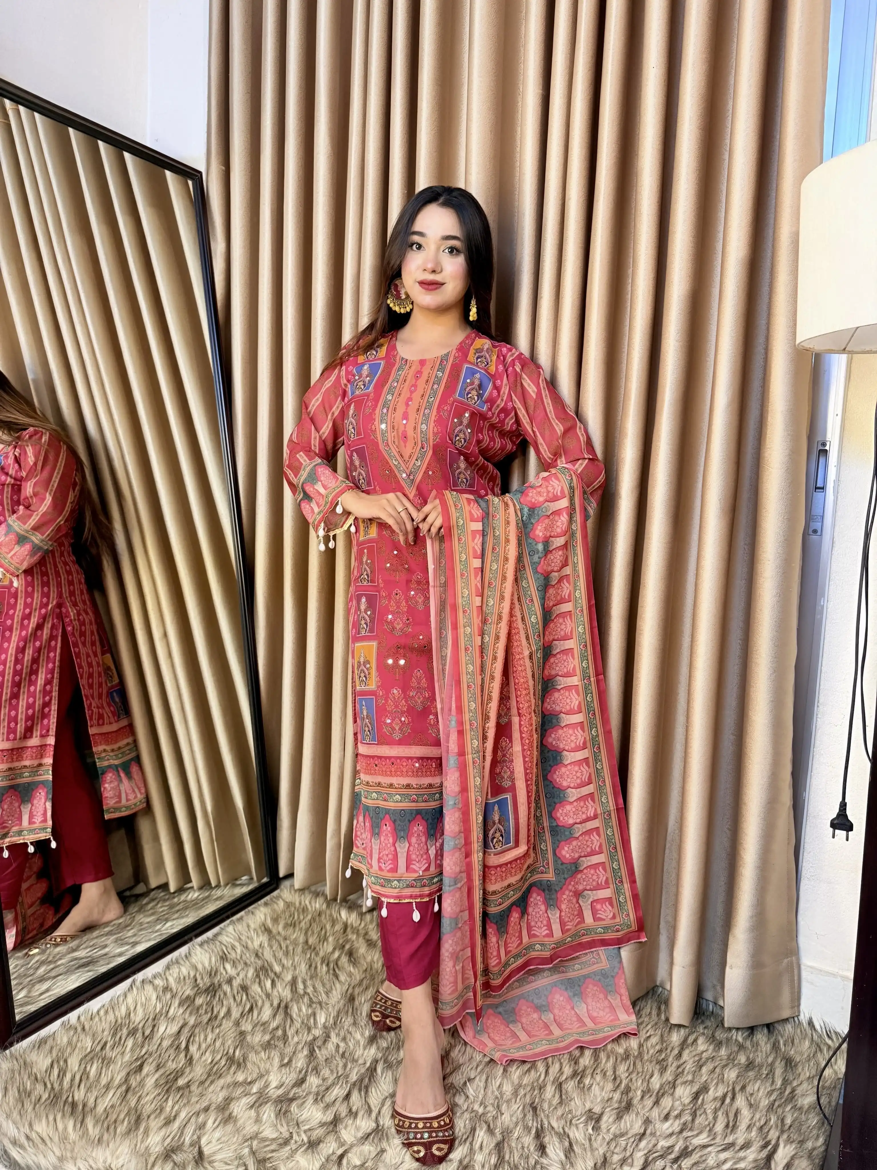 Georgette digital mirror 3 pis